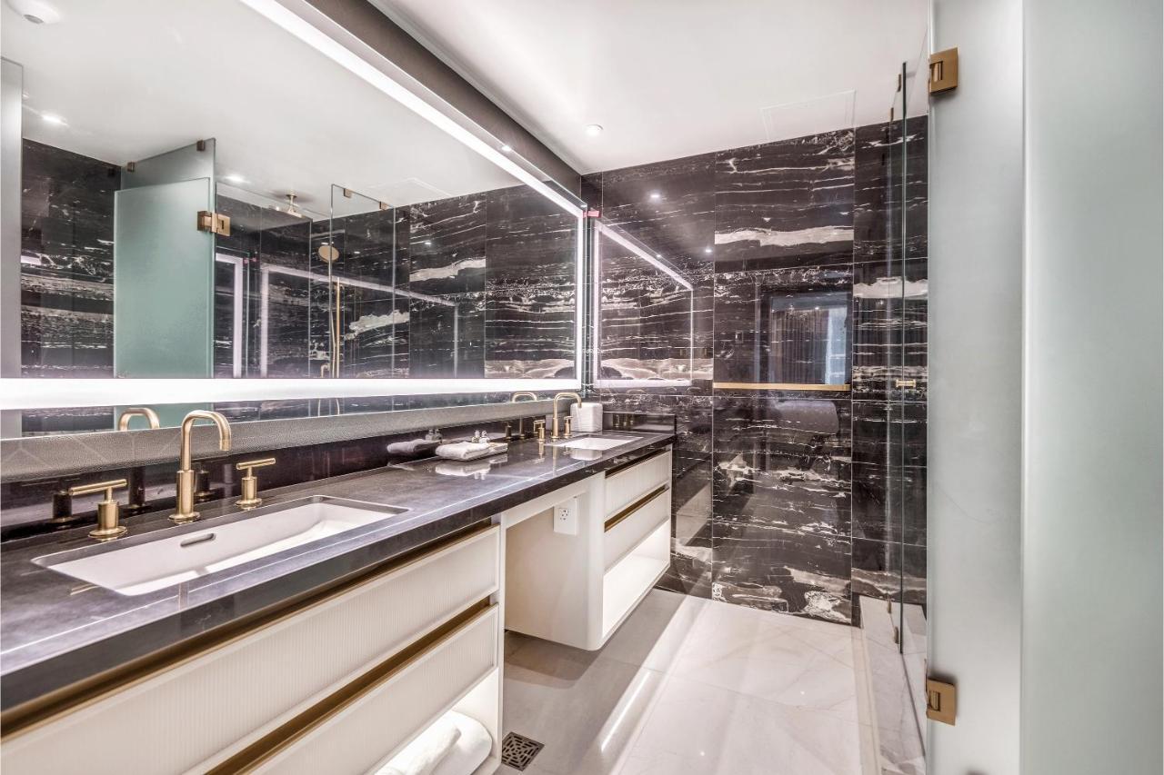 Azur Legacy Collection Hotel Vancouver Esterno foto